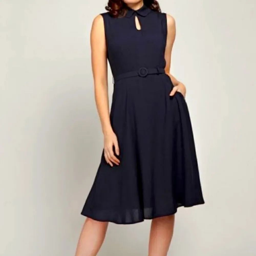 Modcloth × Collectif adalaide plain swing size 6